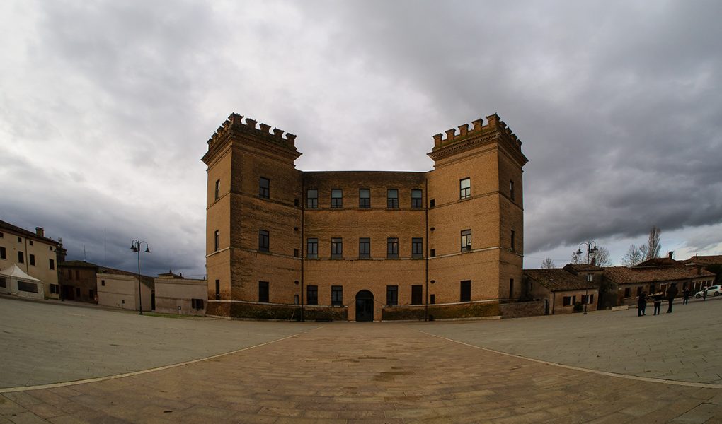 Scopri il Castello della Mesola